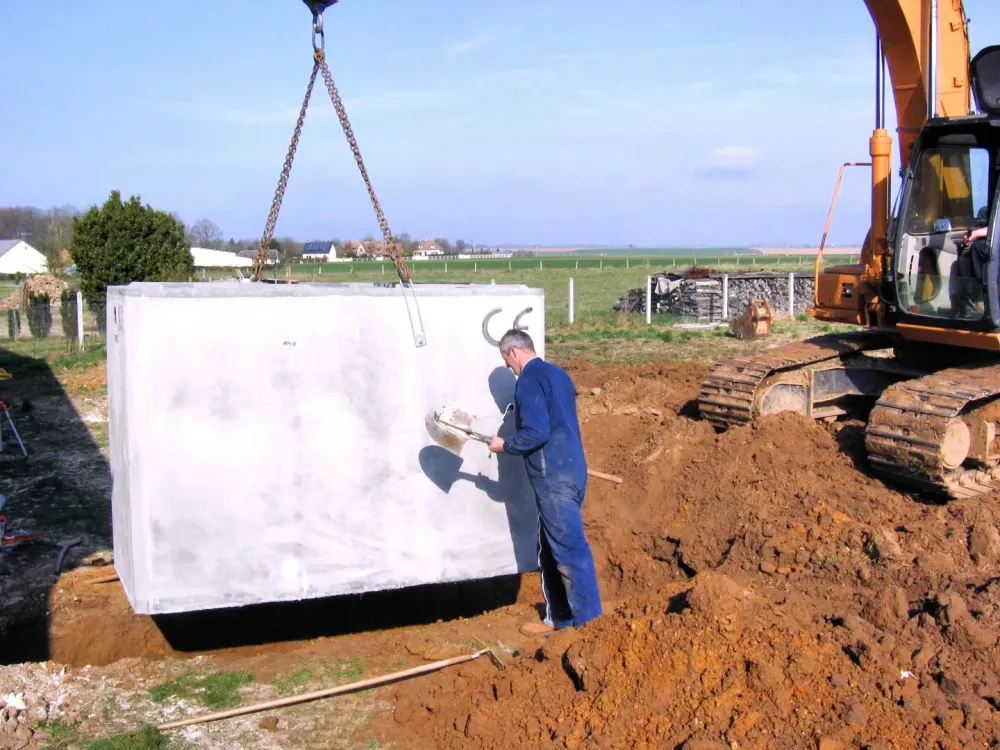 Petite maçonnerie à Aouste-sur-Sye